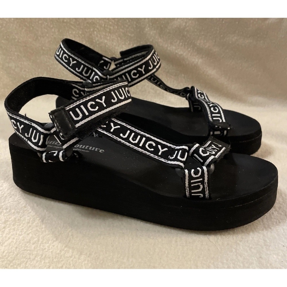 Juicy Couture Size 6 Impulse Logo Adjustable Strap Platform Sandal Black White